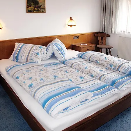 Haus Raphaela 420w Apartment Solden